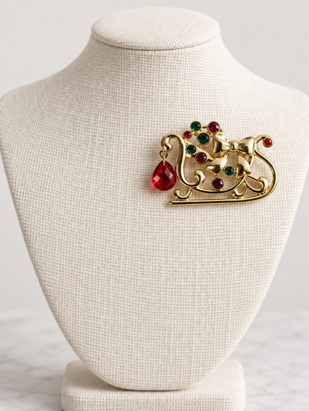 Macy's Holiday Lane Gold Sleigh Brooch Red Green Gemstones